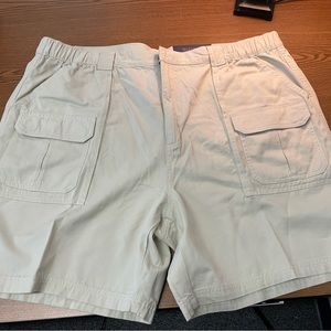 Croft & Barrow Men’s Cargo Shorts Size 44, Never Worn, New With Tags